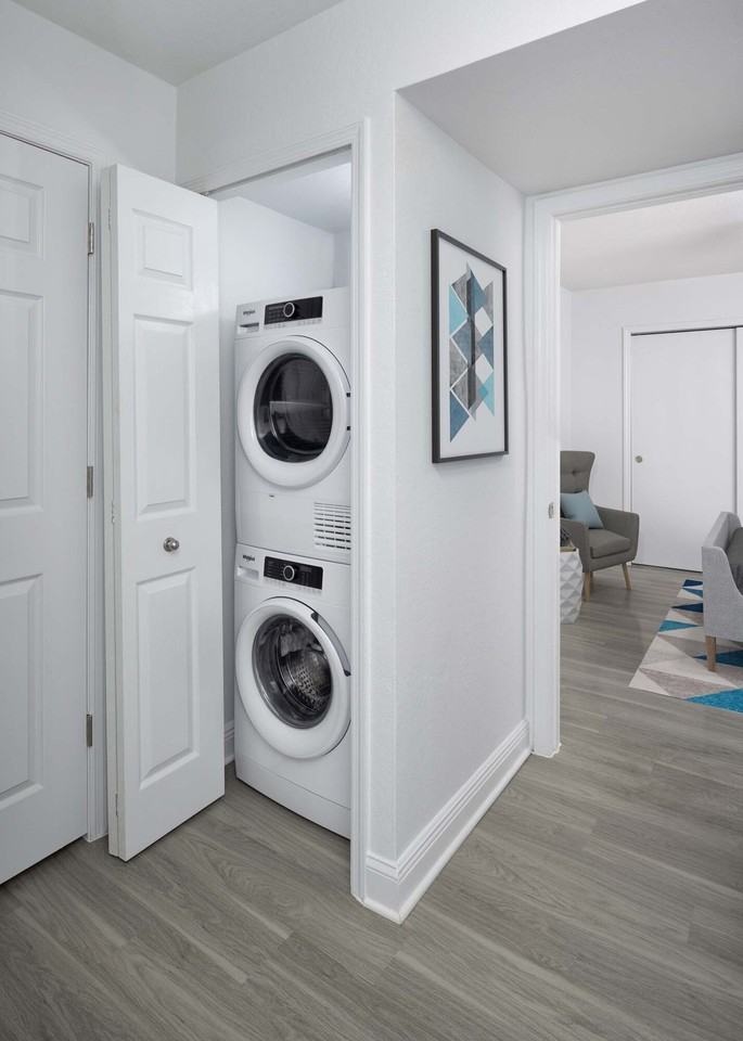 Camden Doral - Photo 7 of 38