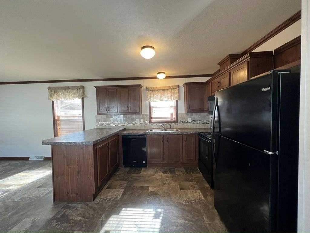 4511 Santiago Blvd S - Photo 2 of 19