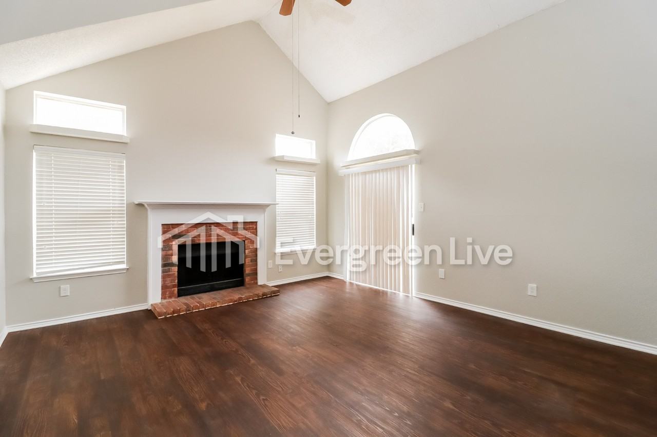 1109 Cherrytree Dr - Photo 6 of 15