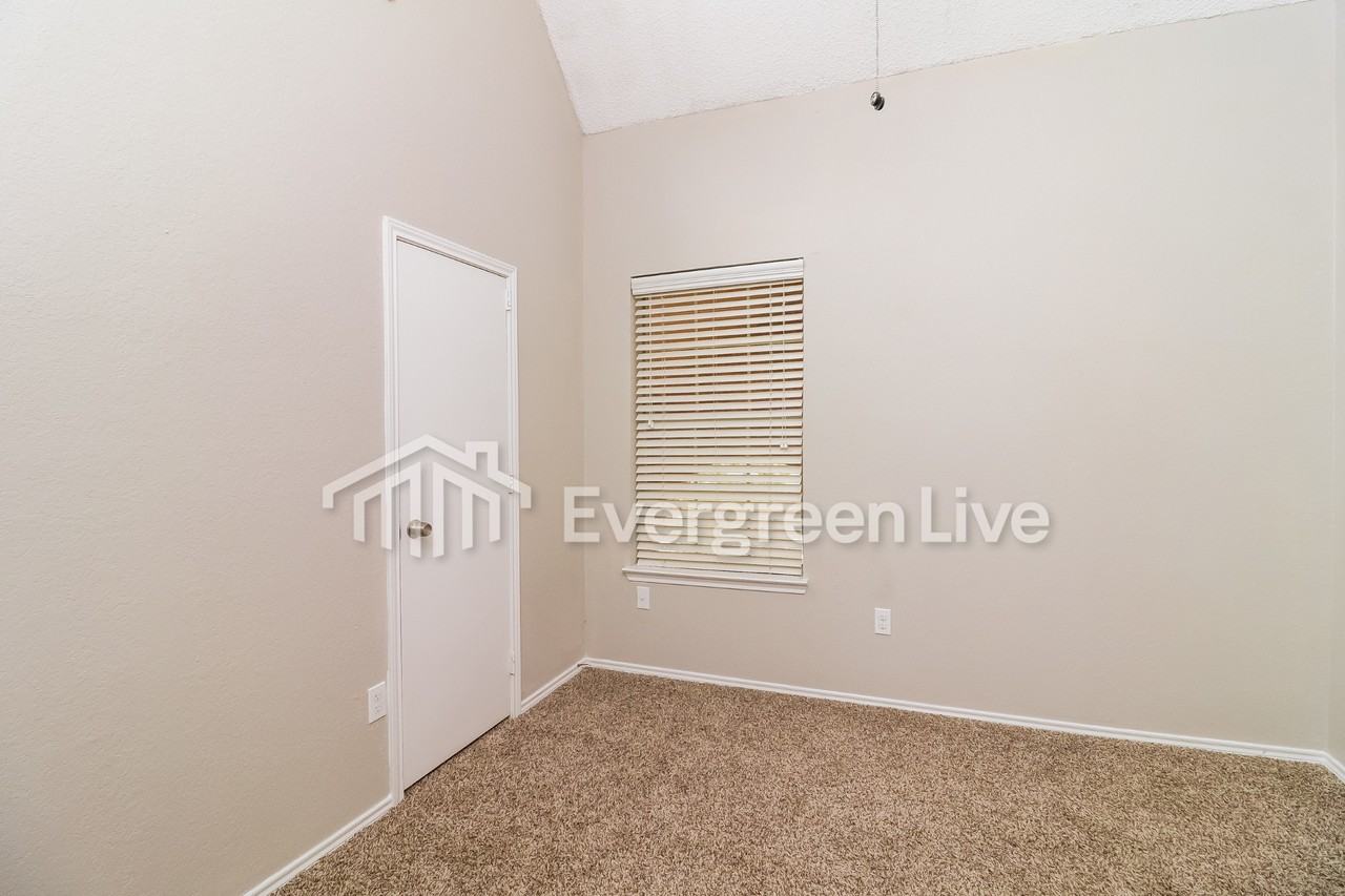 1109 Cherrytree Dr - Photo 7 of 15