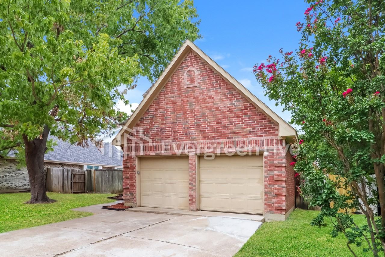 1109 Cherrytree Dr - Photo 2 of 15
