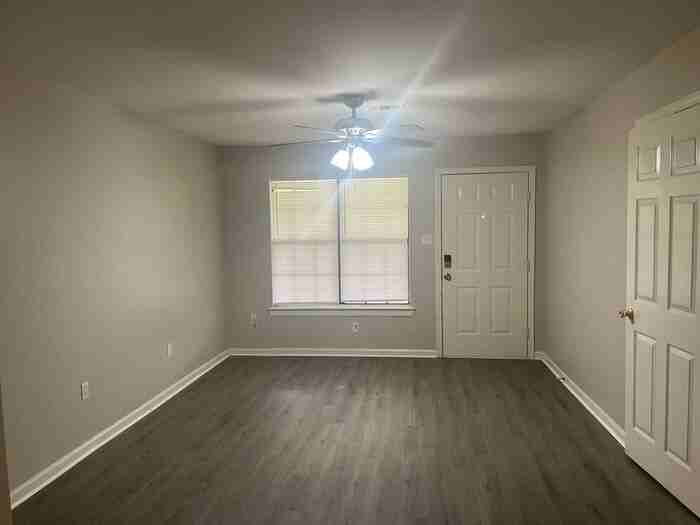 1955 Keathley Dr #35 - Photo 2 of 9