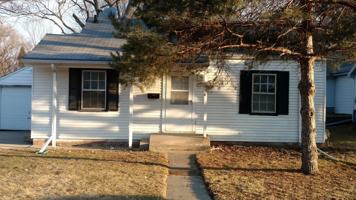 featured image of 906 N 5th Ave W #NA