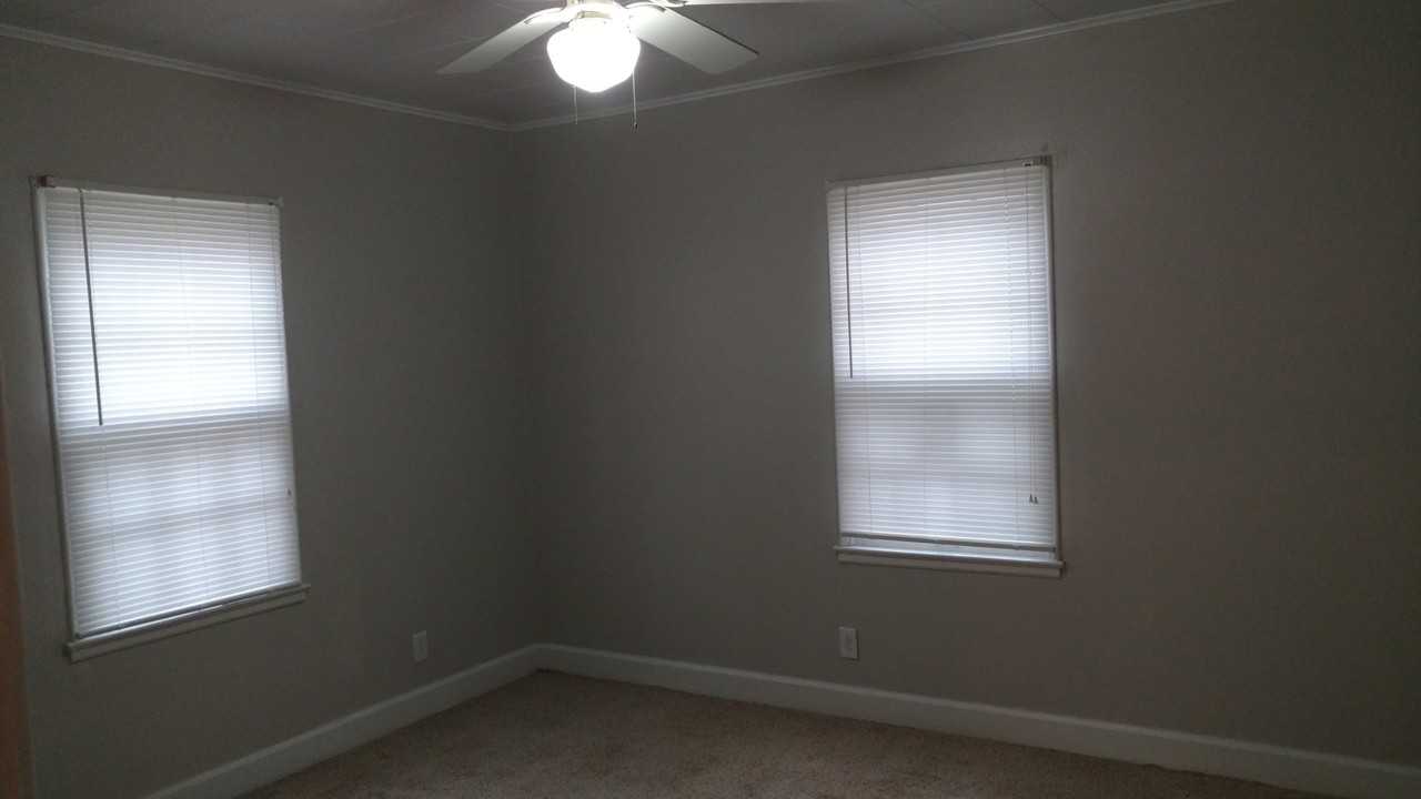 906 N 5th Ave W #NA - Photo 3 of 4