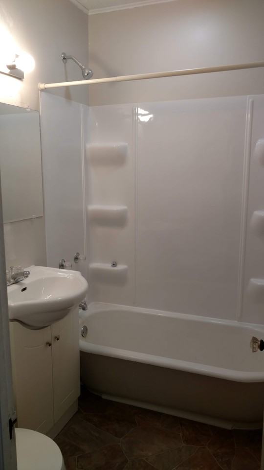 906 N 5th Ave W #NA - Photo 4 of 4