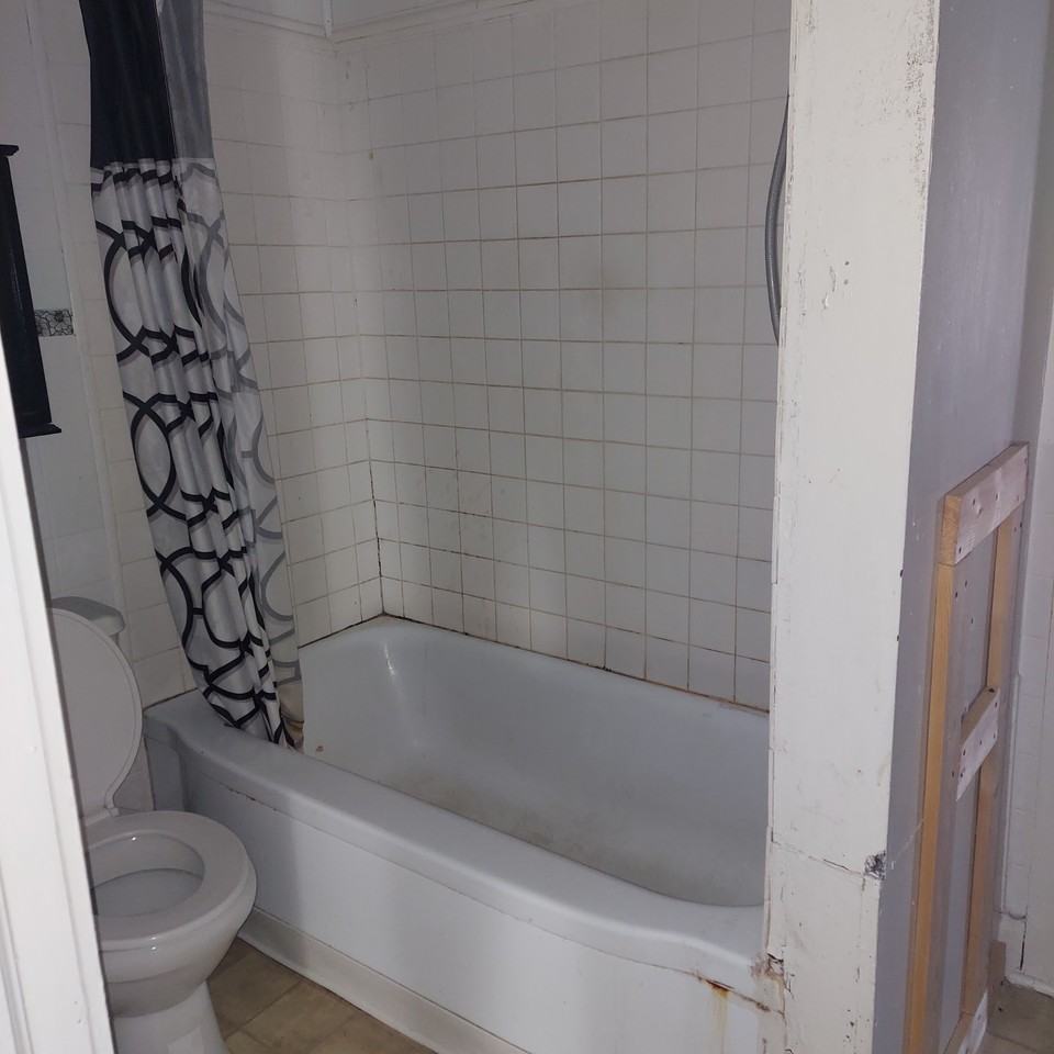 115 W Anderson St #NA - Photo 3 of 11