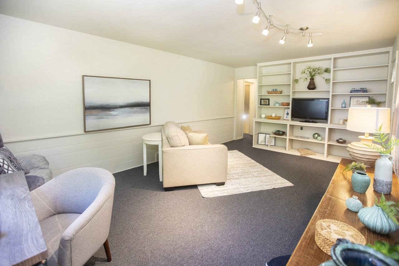 1018 Whittlesay Ln #NA - Photo 3 of 15