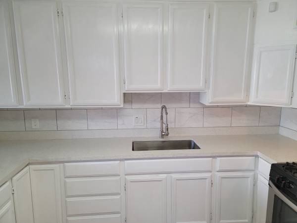 1096 66th St #B - Photo 3 of 12