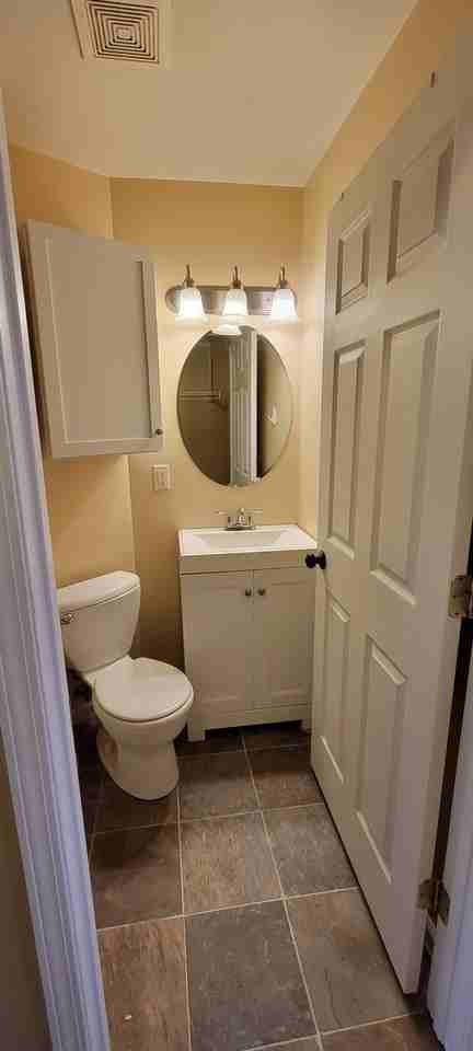 1820 London Rd #5 - Photo 7 of 11