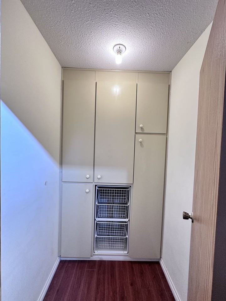 10483 Number 2 Road - Photo 3 of 8