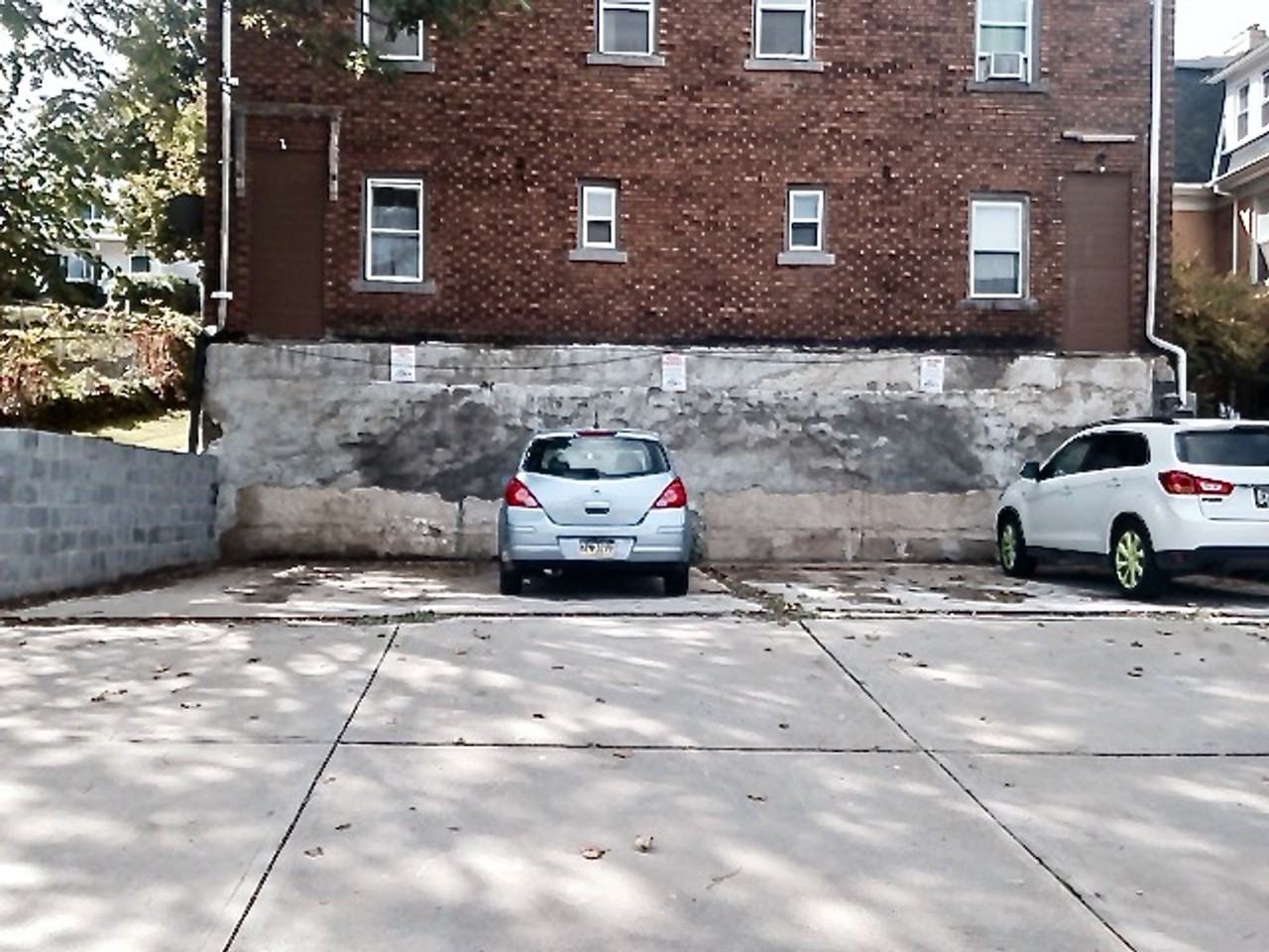 *** Amazing Location * Beautiful Apartments in Dormont * Available Now * Pet Friendly * Renovated *** - Photo 2 of 3