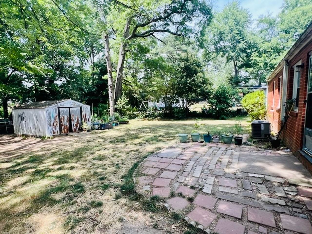 4008 Wilmont Dr - Photo 6 of 39