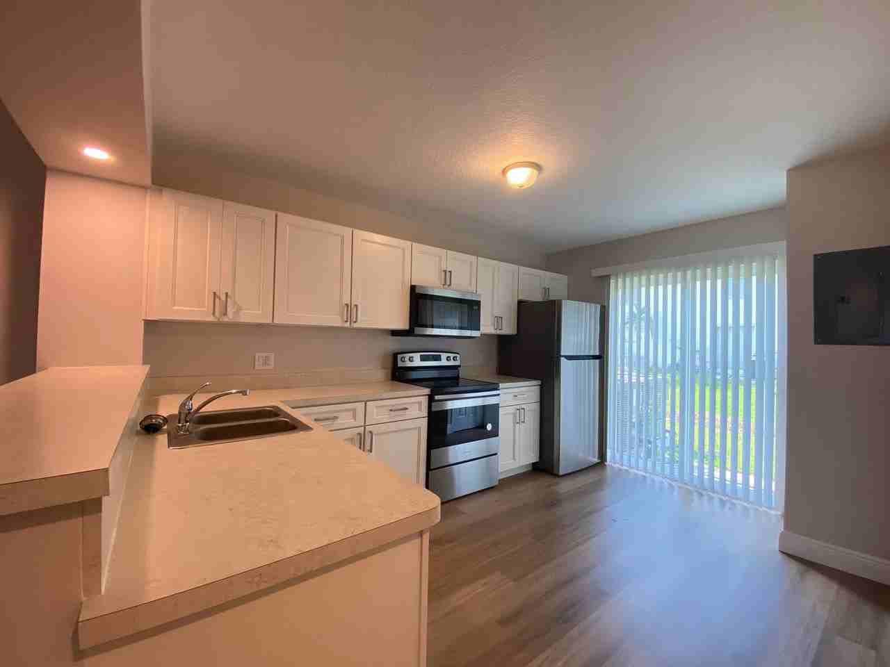 3651 N Goldenrod Rd #E106 - Photo 5 of 18