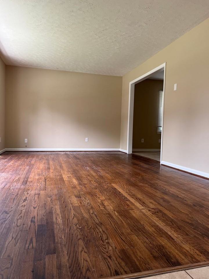 92 Fort Worth St - Photo 4 of 34