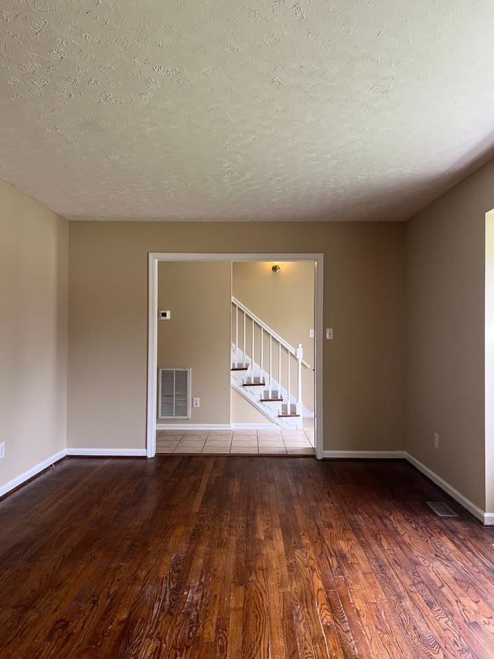 92 Fort Worth St - Photo 5 of 34