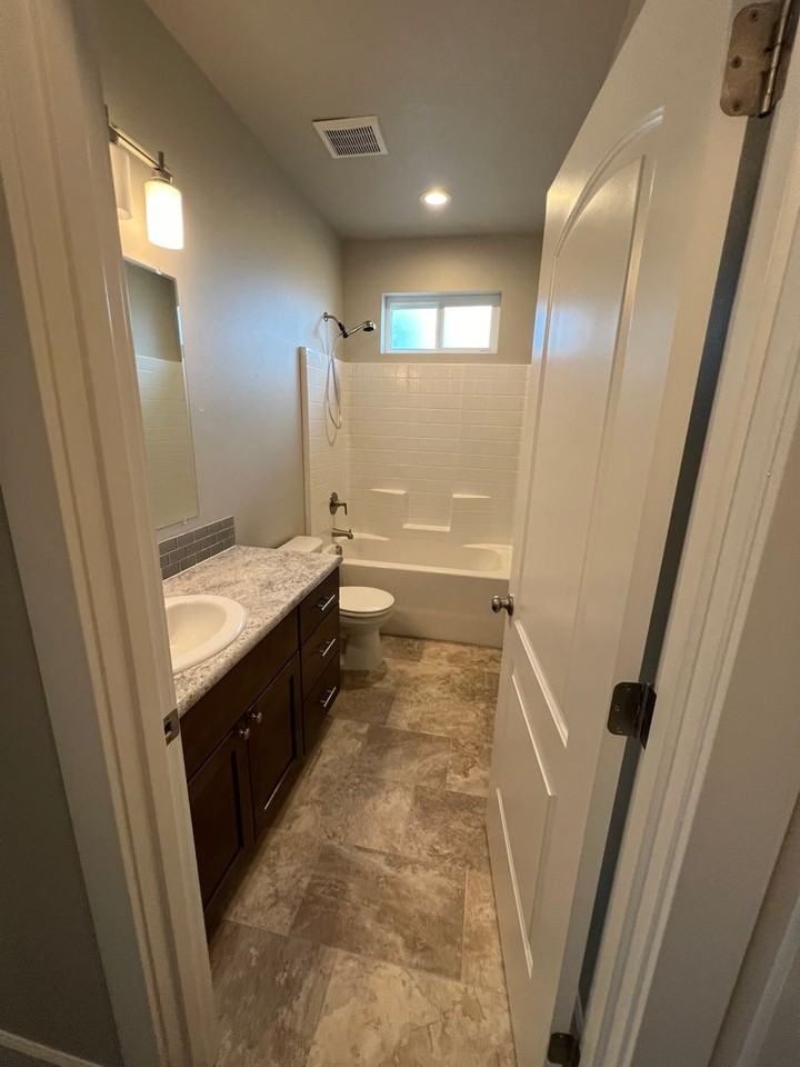 315 R St Sw - Photo 6 of 19