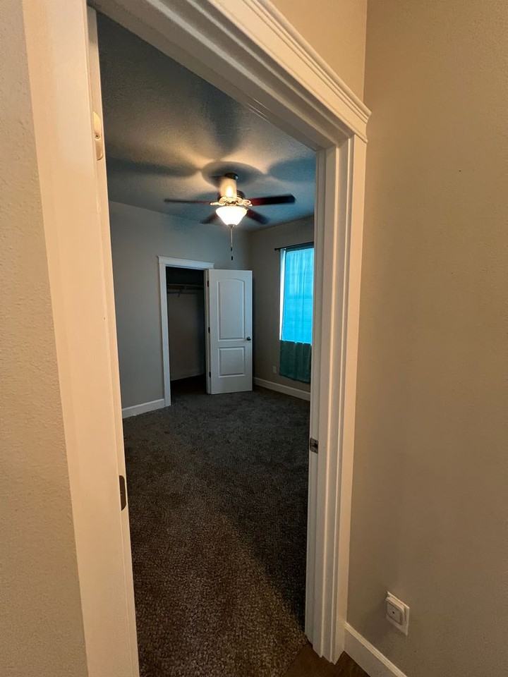 315 R St Sw - Photo 7 of 19