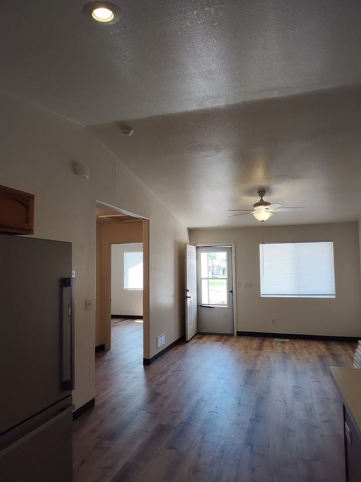 200 MILLER II 1700 N READING AVE - Photo 3 of 11