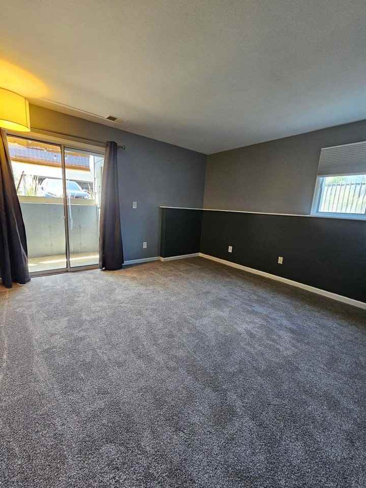 4656 White Rock Cir #7 - Photo 7 of 14