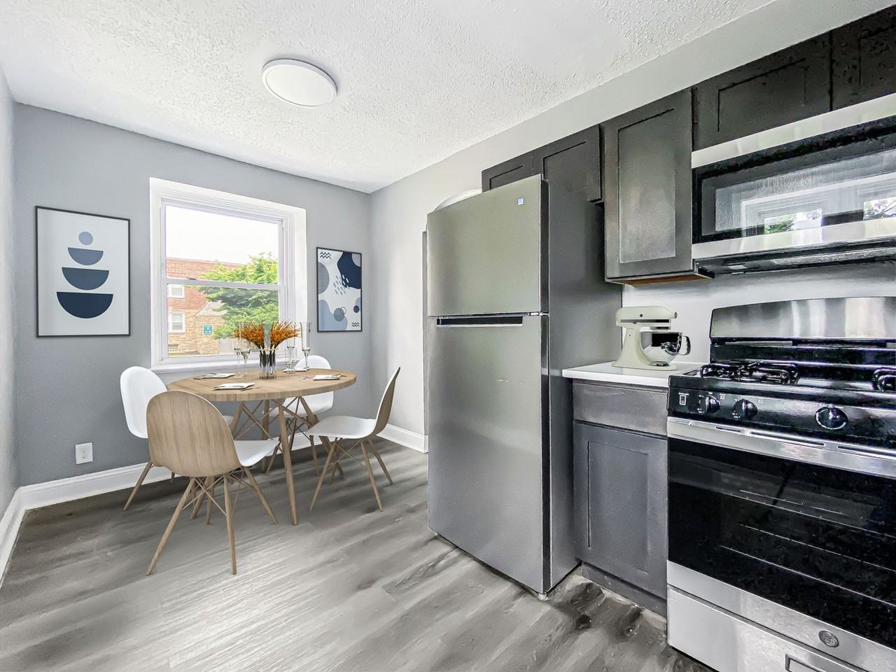 Willow Court Apartments - Photo 4 of 12