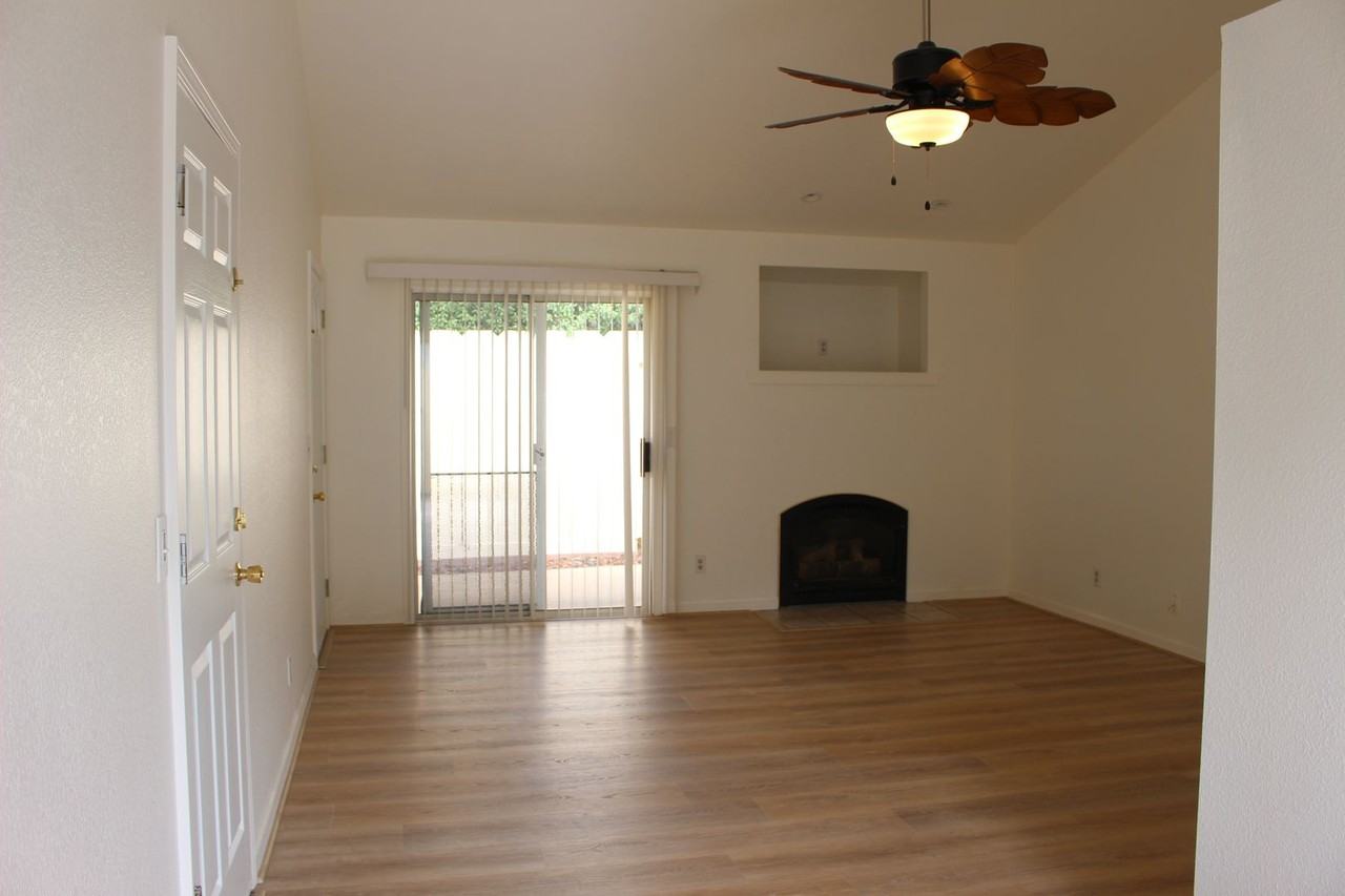 440 Sonoma Ave - Photo 4 of 18