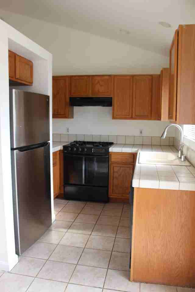 440 Sonoma Ave - Photo 6 of 18