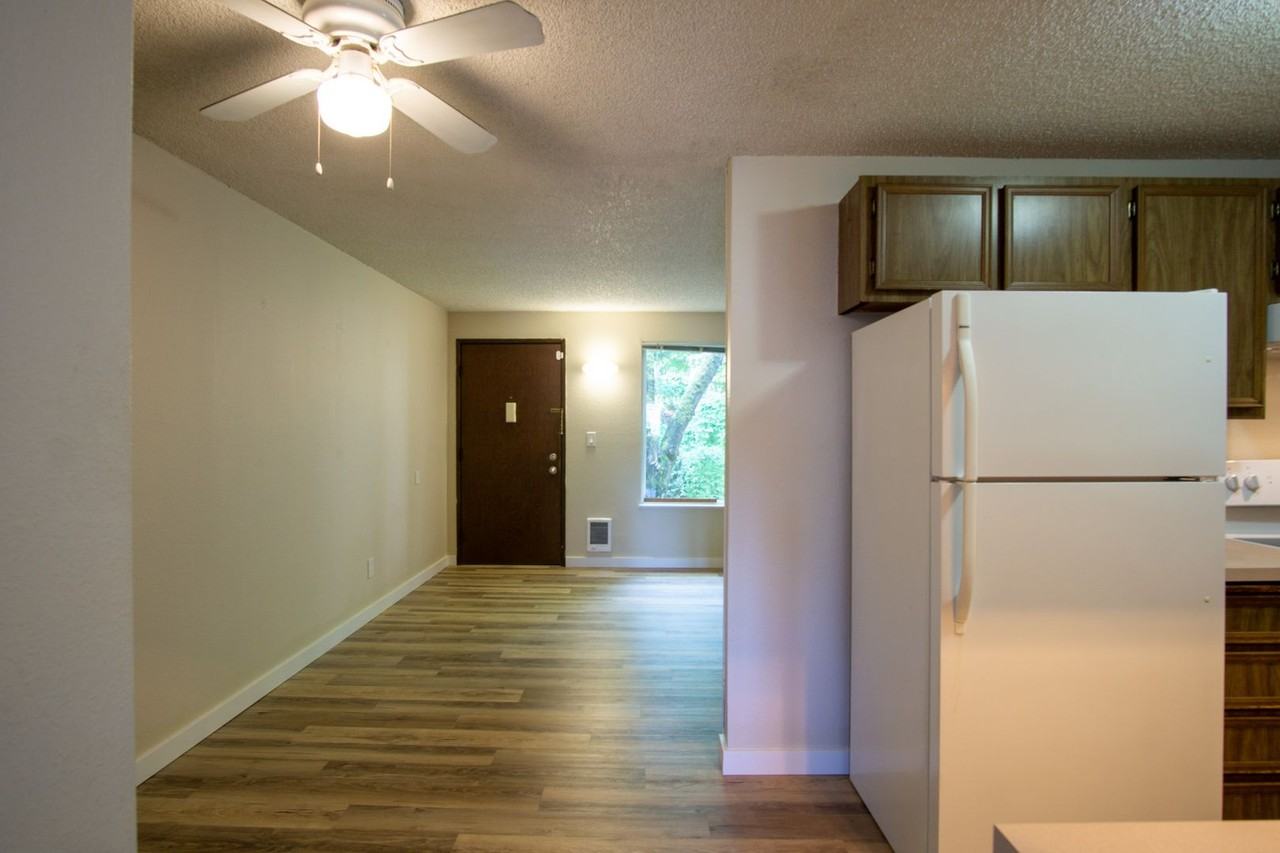 3922 Sw Multnomah Blvd - Photo 3 of 13