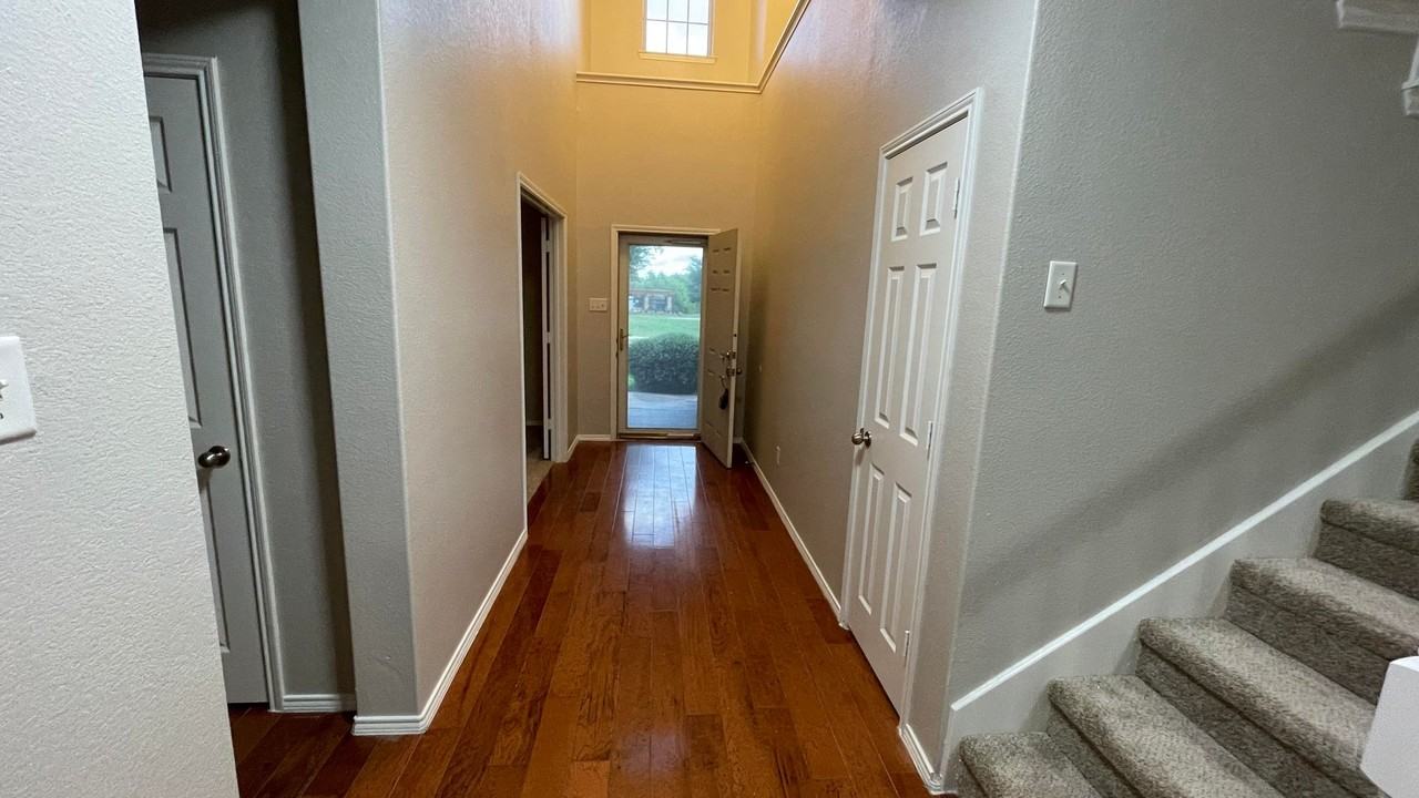 476 Darlington Trl - Photo 2 of 25
