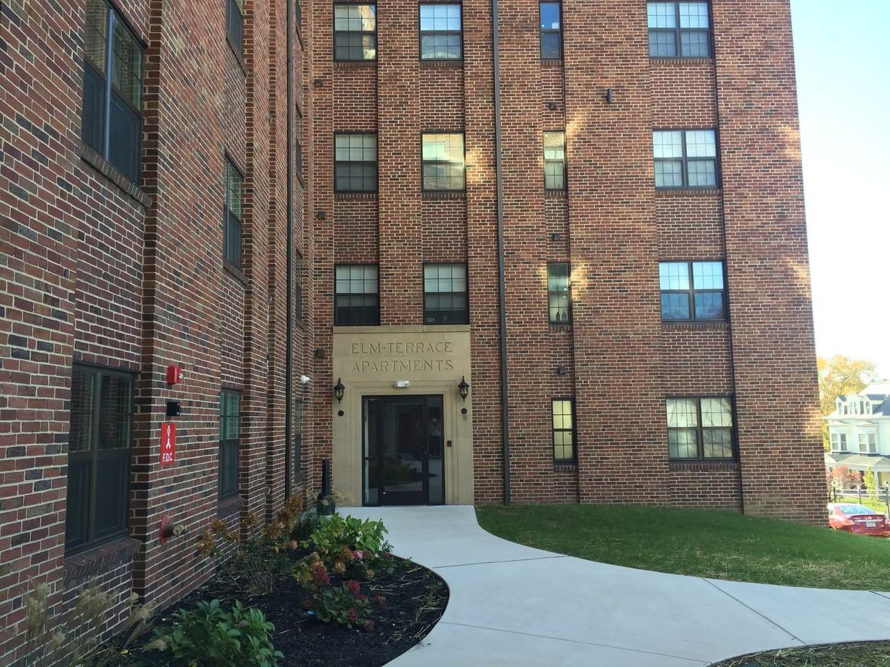 450 Madison Ave - Photo 2 of 50