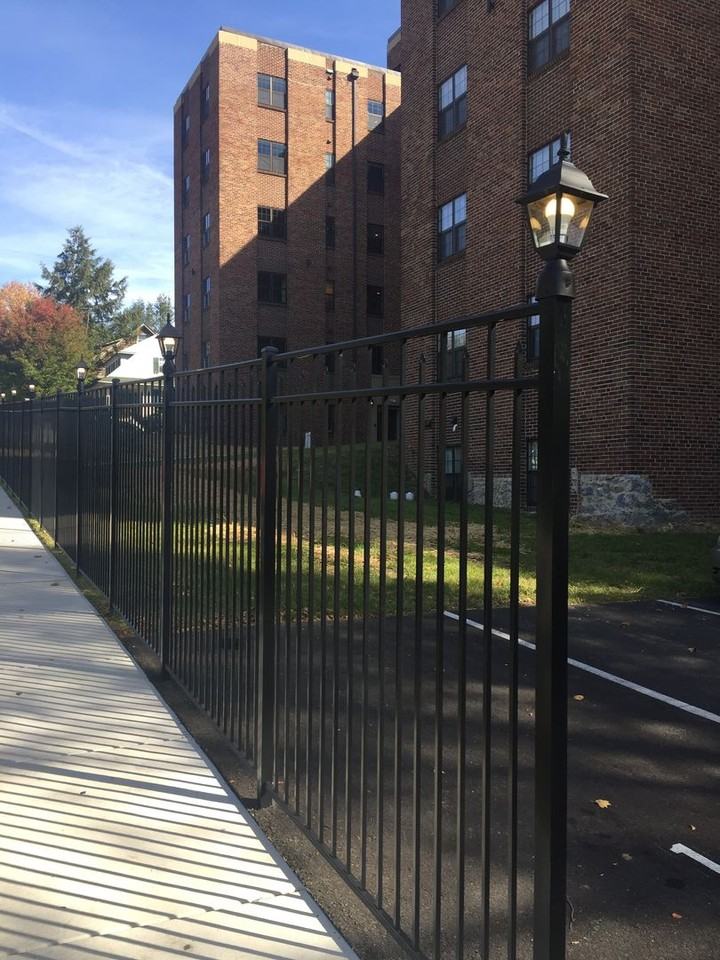 450 Madison Ave - Photo 3 of 50