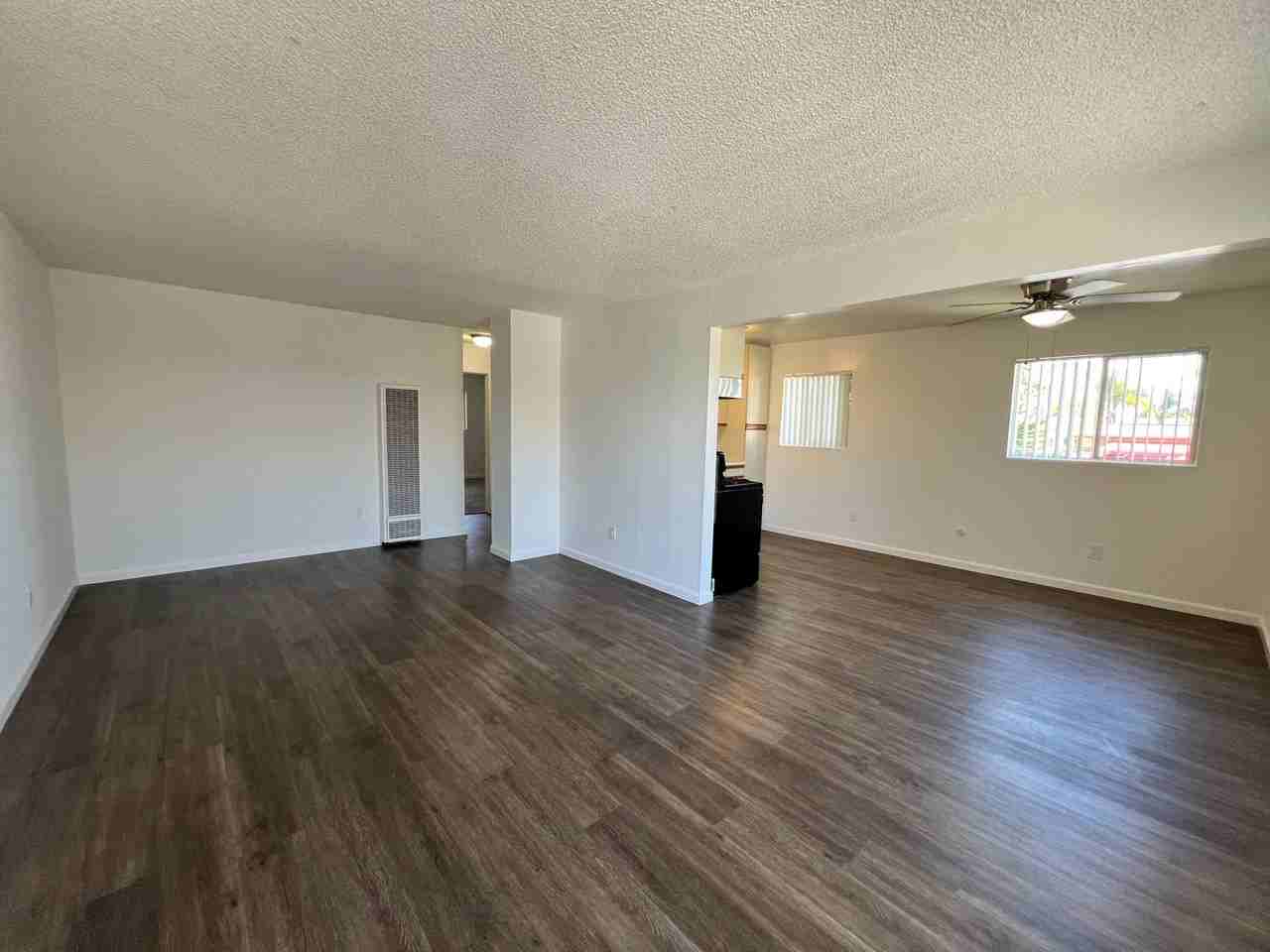 brookhurst15670 - Photo 2 of 15