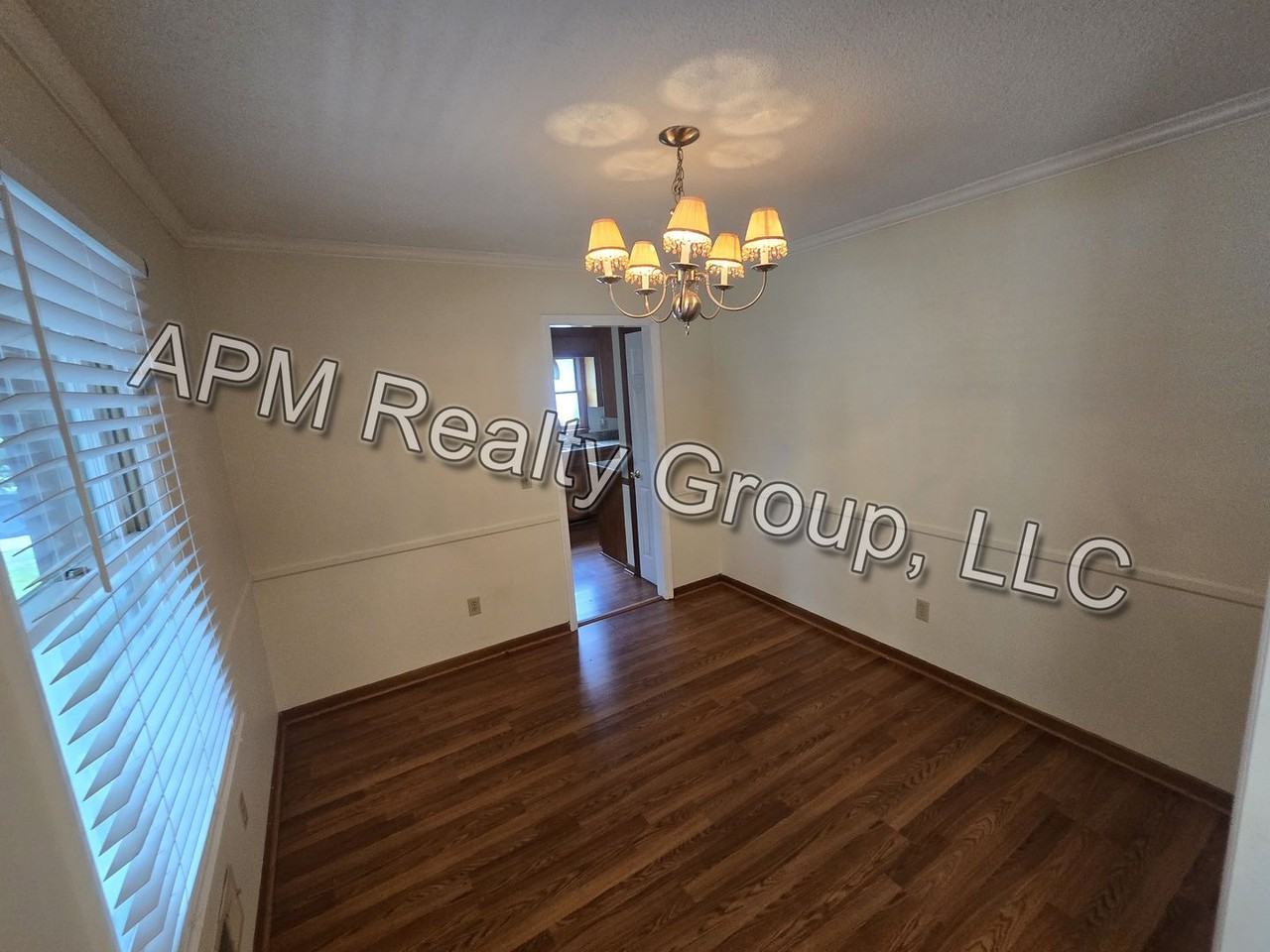 346 Mansfield Cir - Photo 7 of 14