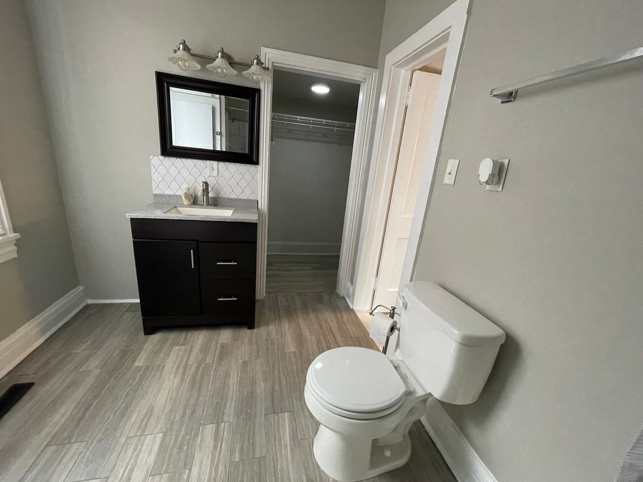 205 E Camden Wyoming Ave #A - Photo 2 of 9