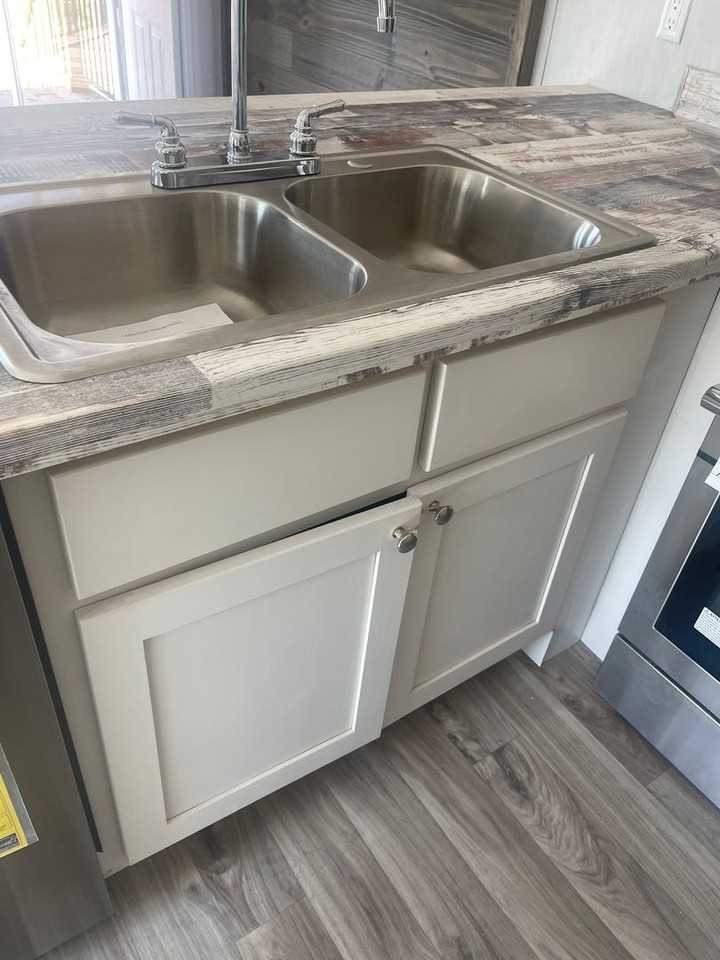 180 W Royal Palm Ave - Photo 2 of 13