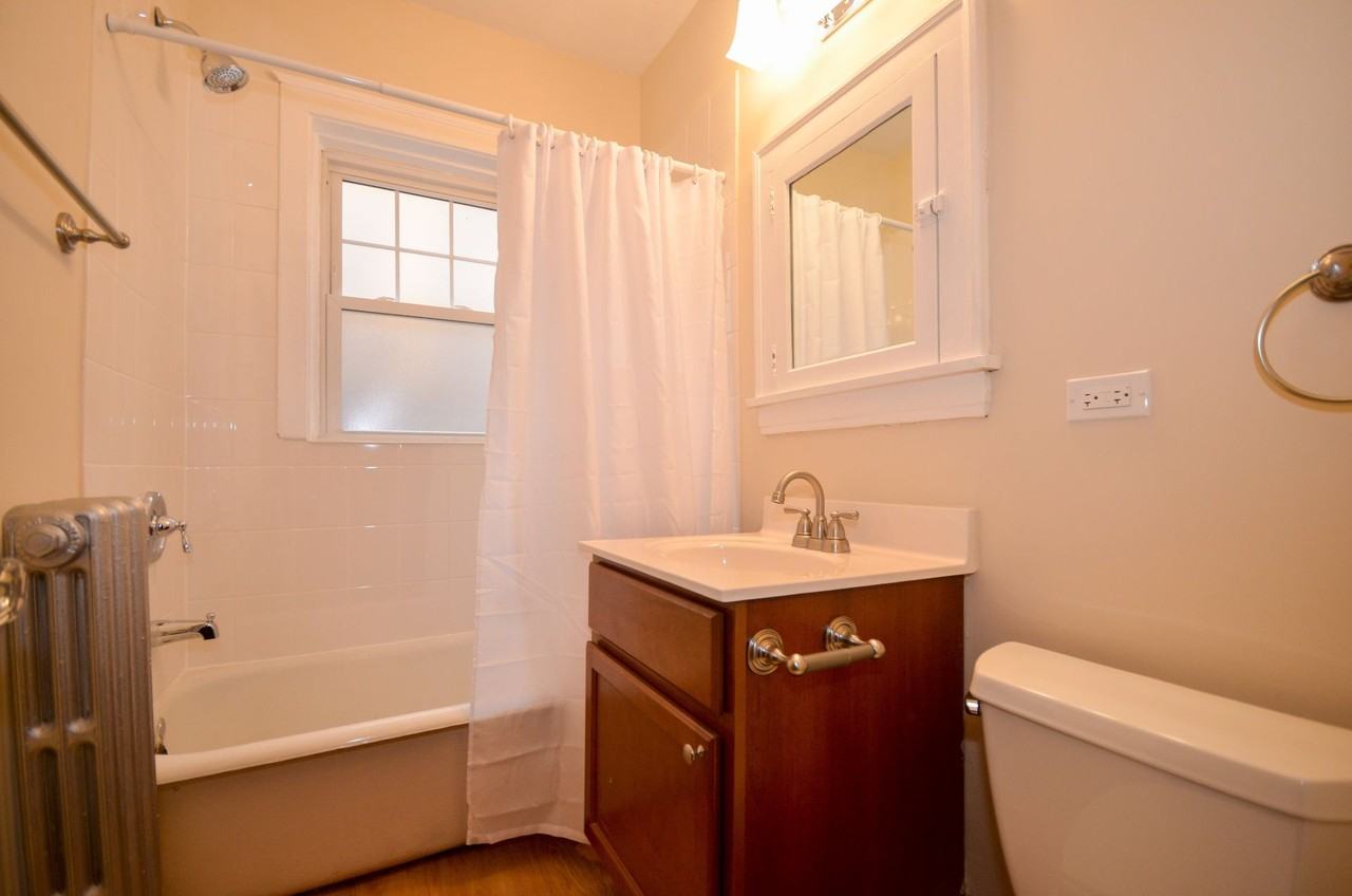 547 Spring Road & Montrose Avenue - Photo 7 of 13