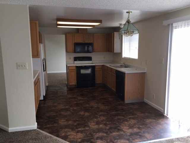 6900 Calusa Ct - Photo 4 of 11