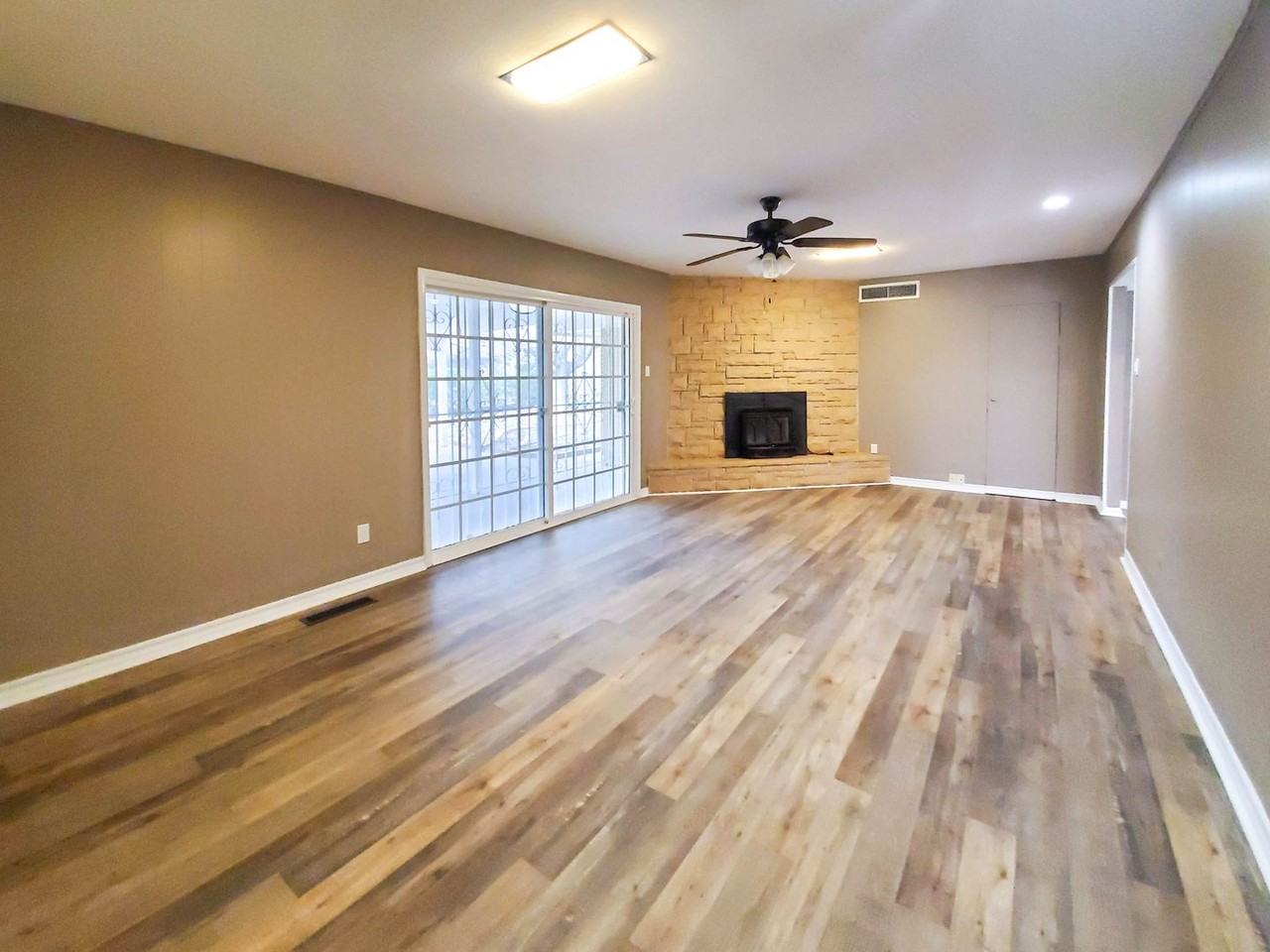 4311 N Stanton St - Photo 6 of 18