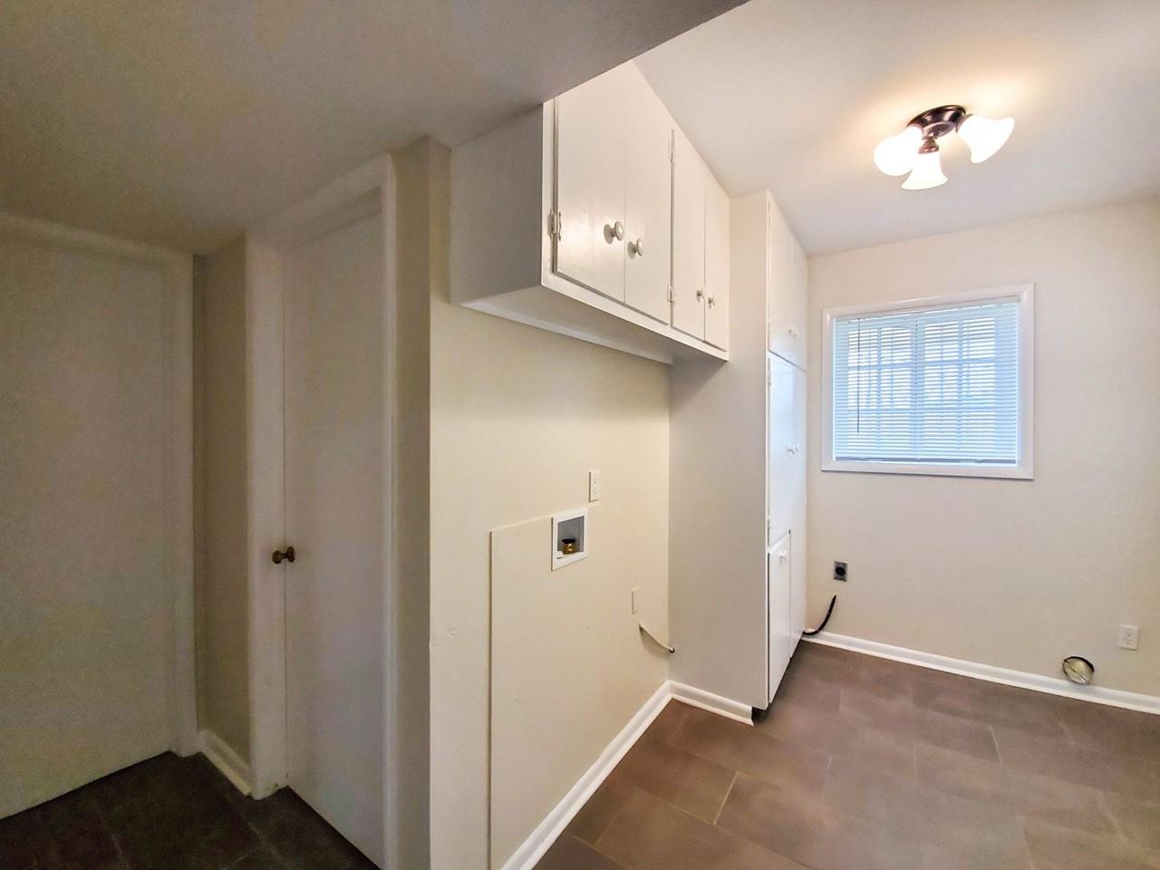 4311 N Stanton St - Photo 7 of 18