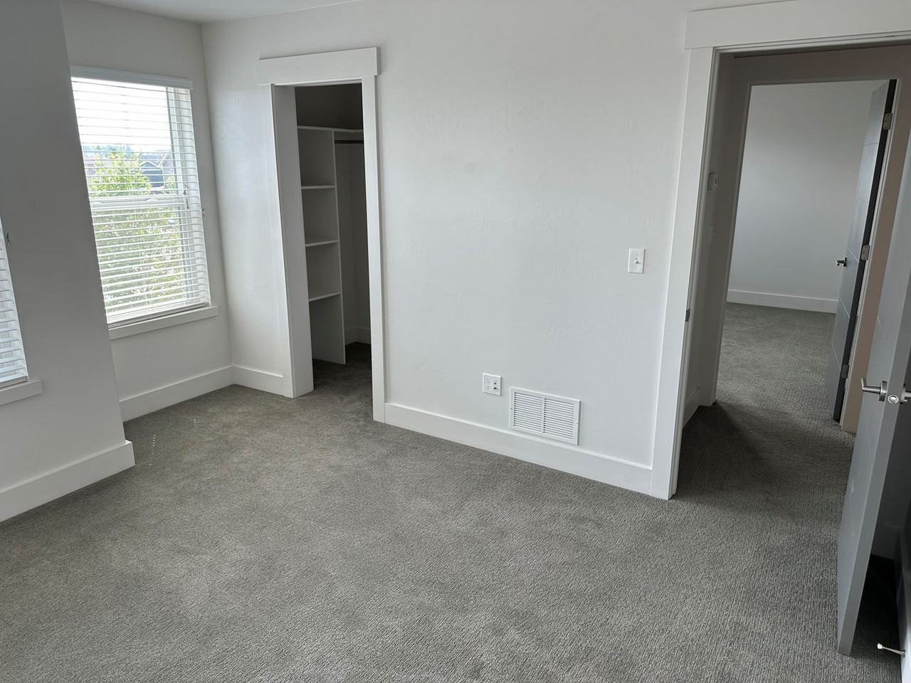 97 Granite Peak Dr - Photo 3 of 12