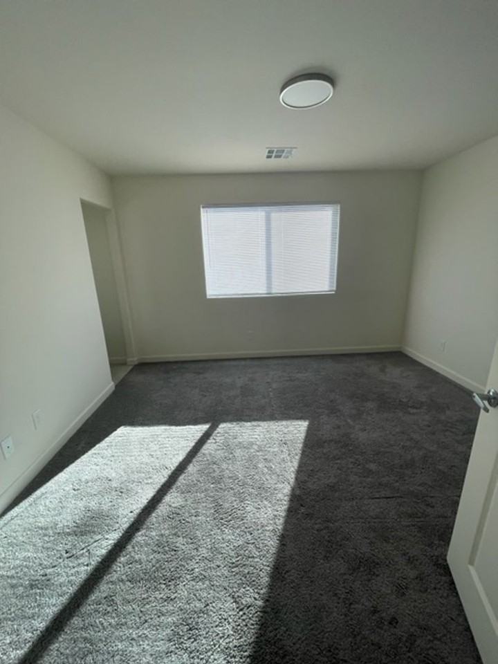 6290 Whippet Ave - Photo 6 of 21