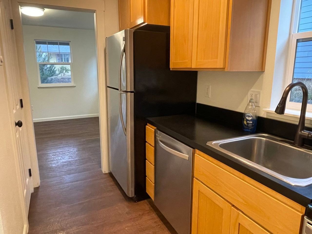 420 Se Oar Ave - Photo 6 of 15