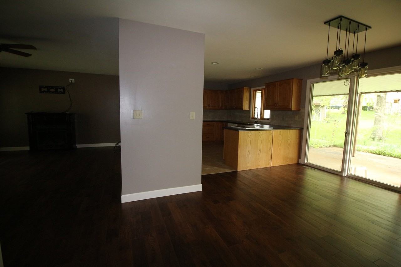 133 Youngridge Dr - Photo 2 of 16