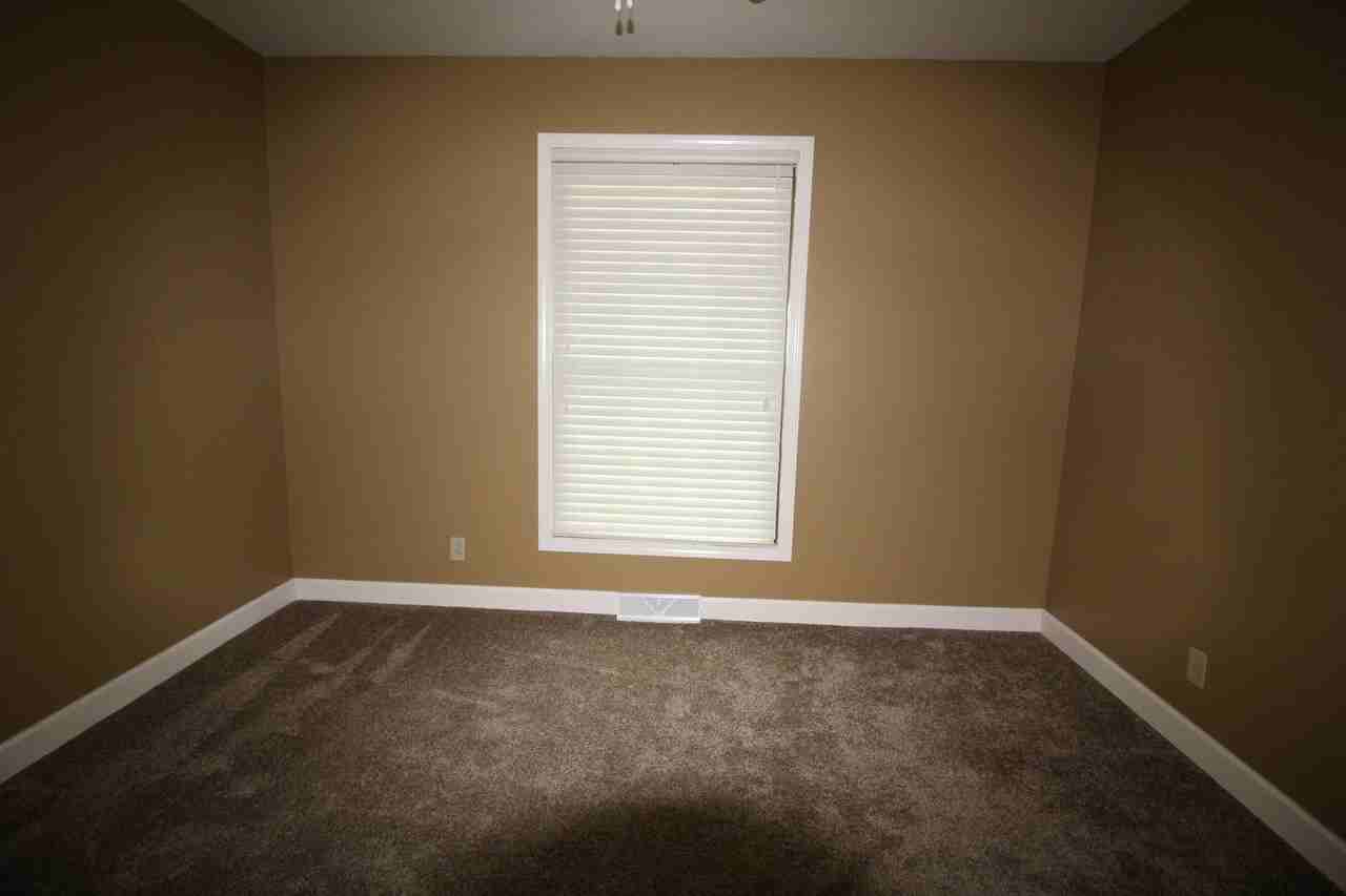 133 Youngridge Dr - Photo 3 of 16