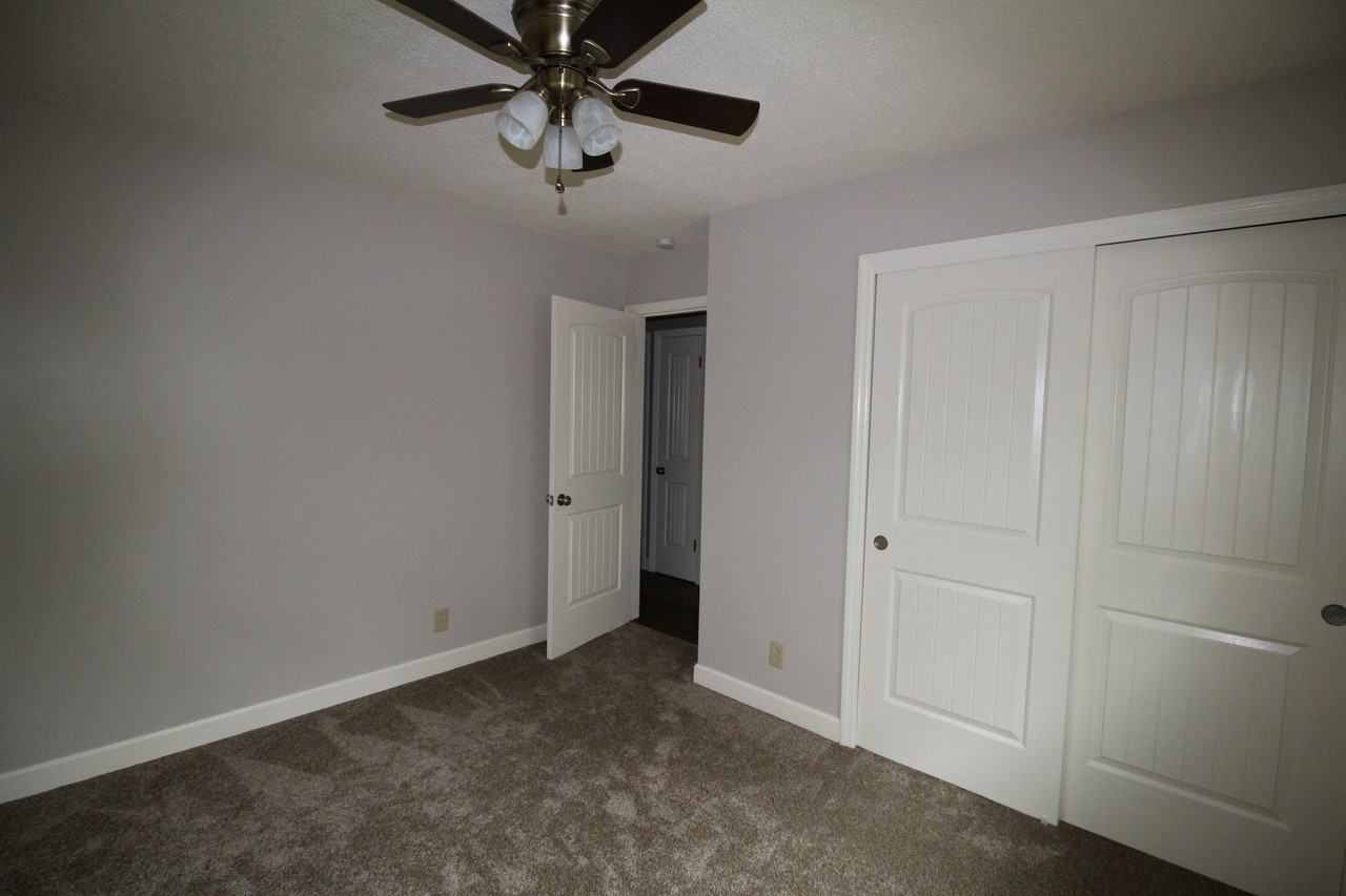 133 Youngridge Dr - Photo 5 of 16