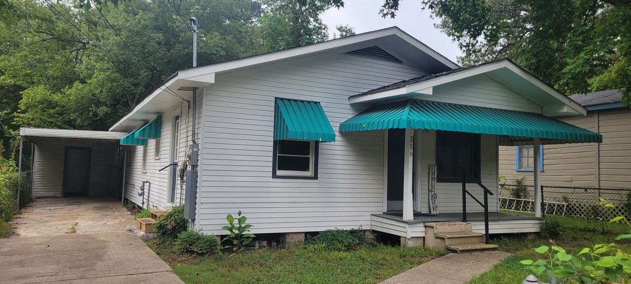 710 Pujo St - Photo 2 of 15