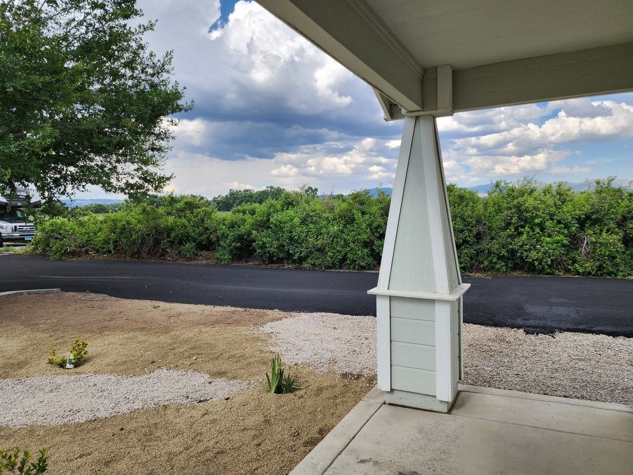 1435 Honey Locust Ave - Photo 6 of 25