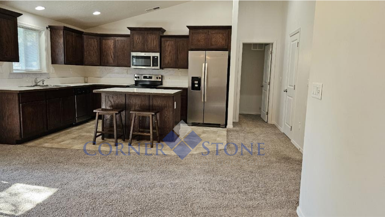 616 S Carmen Ln - Photo 4 of 15