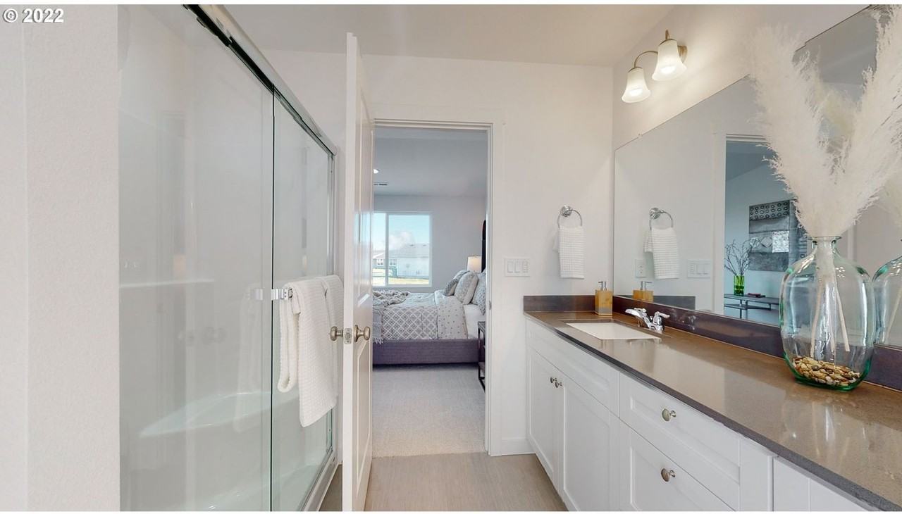 131 River Ridge Dr - Photo 3 of 19