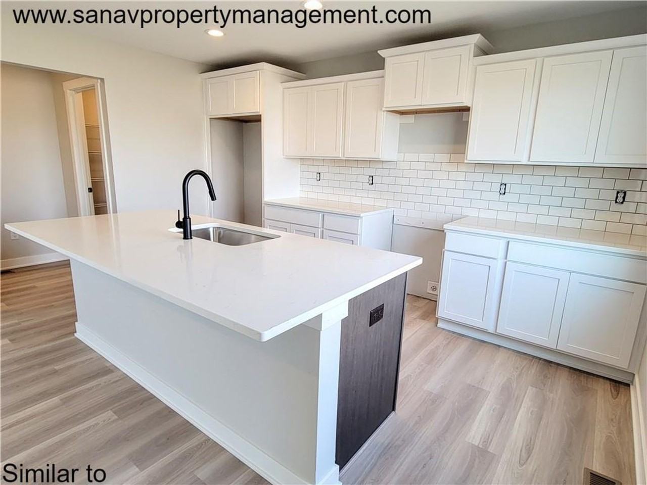 3075 Worchester Dr - Photo 2 of 15