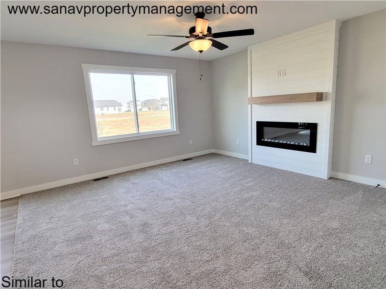 3075 Worchester Dr - Photo 4 of 15